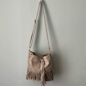 Elegant Cream Fringed Shoulder Bag